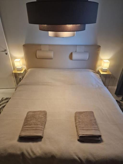 Modern Room With Bathroom, No Kitchen And Your Own Entrance Stockholm Exteriör bild